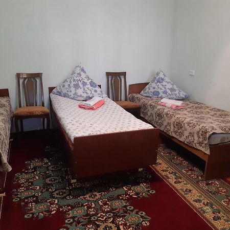 Guest House Lola Kochkor 外观 照片